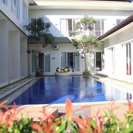 The Vinhill Studio Bali Apartment Екстер'єр фото