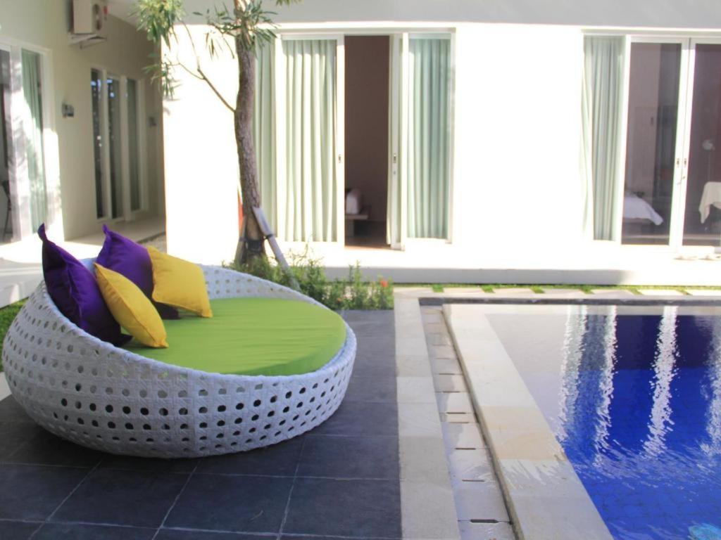 The Vinhill Studio Bali Apartment Екстер'єр фото
